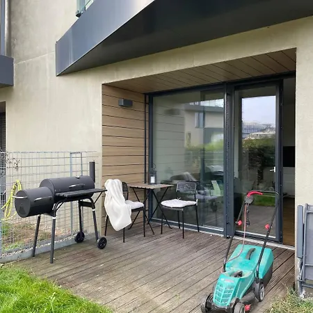 Apartman Serene & Private Garden Oasis