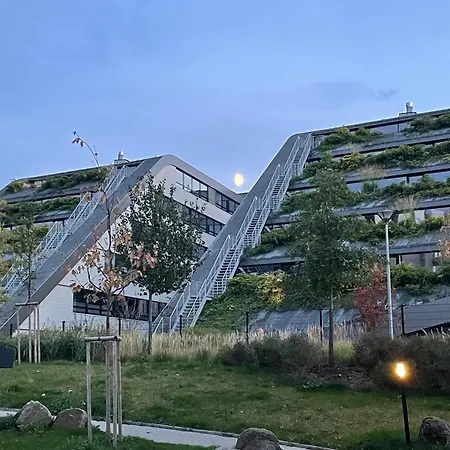 Apartman Serene & Private Garden Oasis