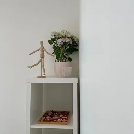 Apartment Serene & Private Garden Oasis Prague